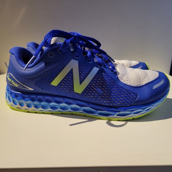 New Balance sneakers - Picture 3 of 8